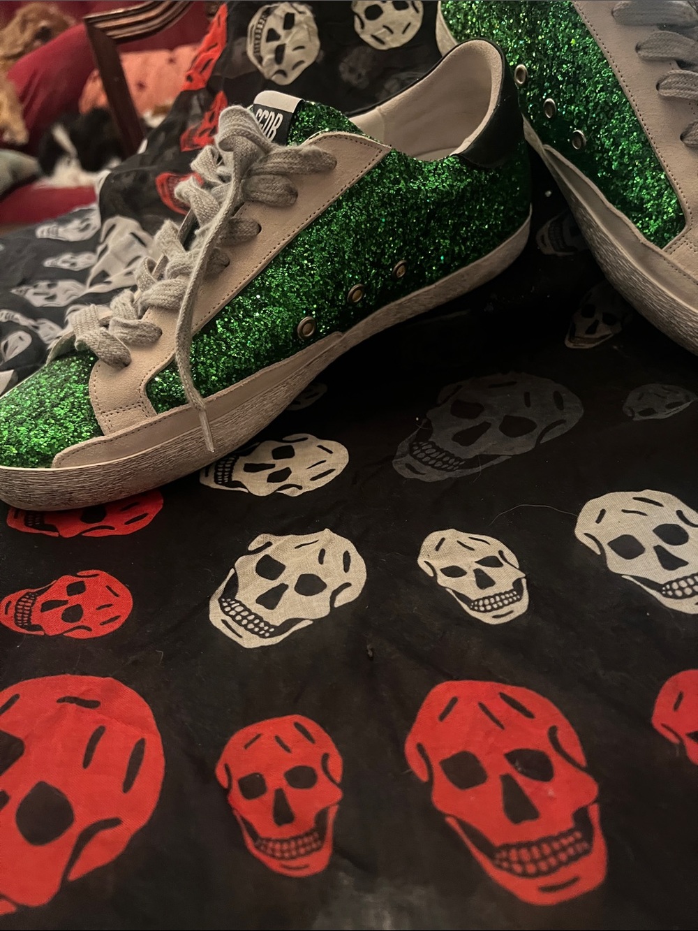 Golden Goose Mens Green Glitter Low-Top Sneakers with Cream Panels - Picture 2 of 4